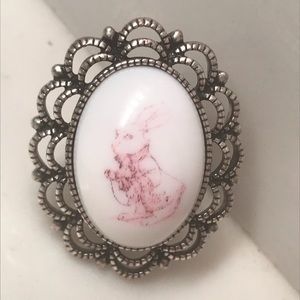 Alice in Wonderland Tom Binns Disney Couture White Rabbit ring vintage
